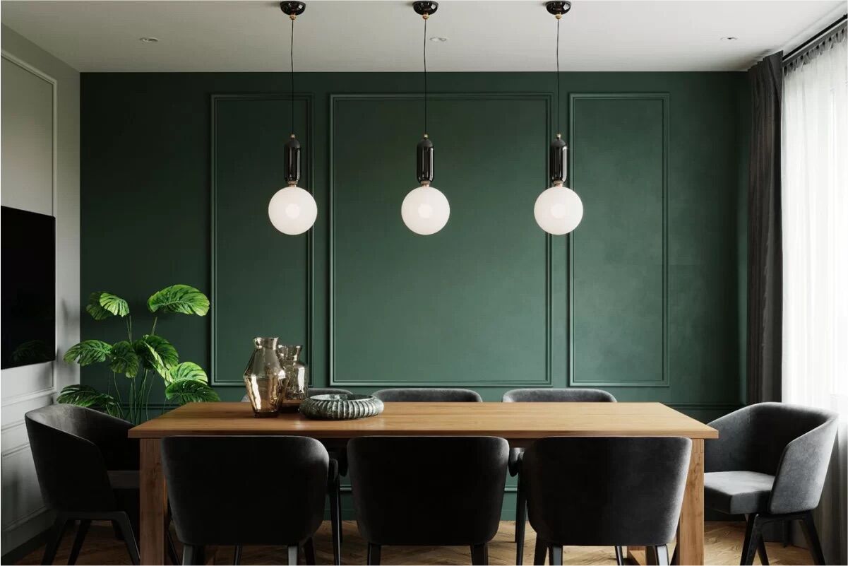 Parede com boiserie instalada
