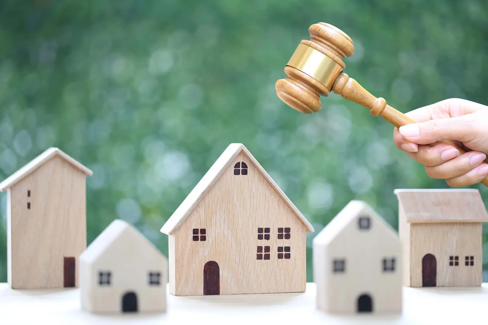 Property Auctions: The Conveyancing Process Explained
