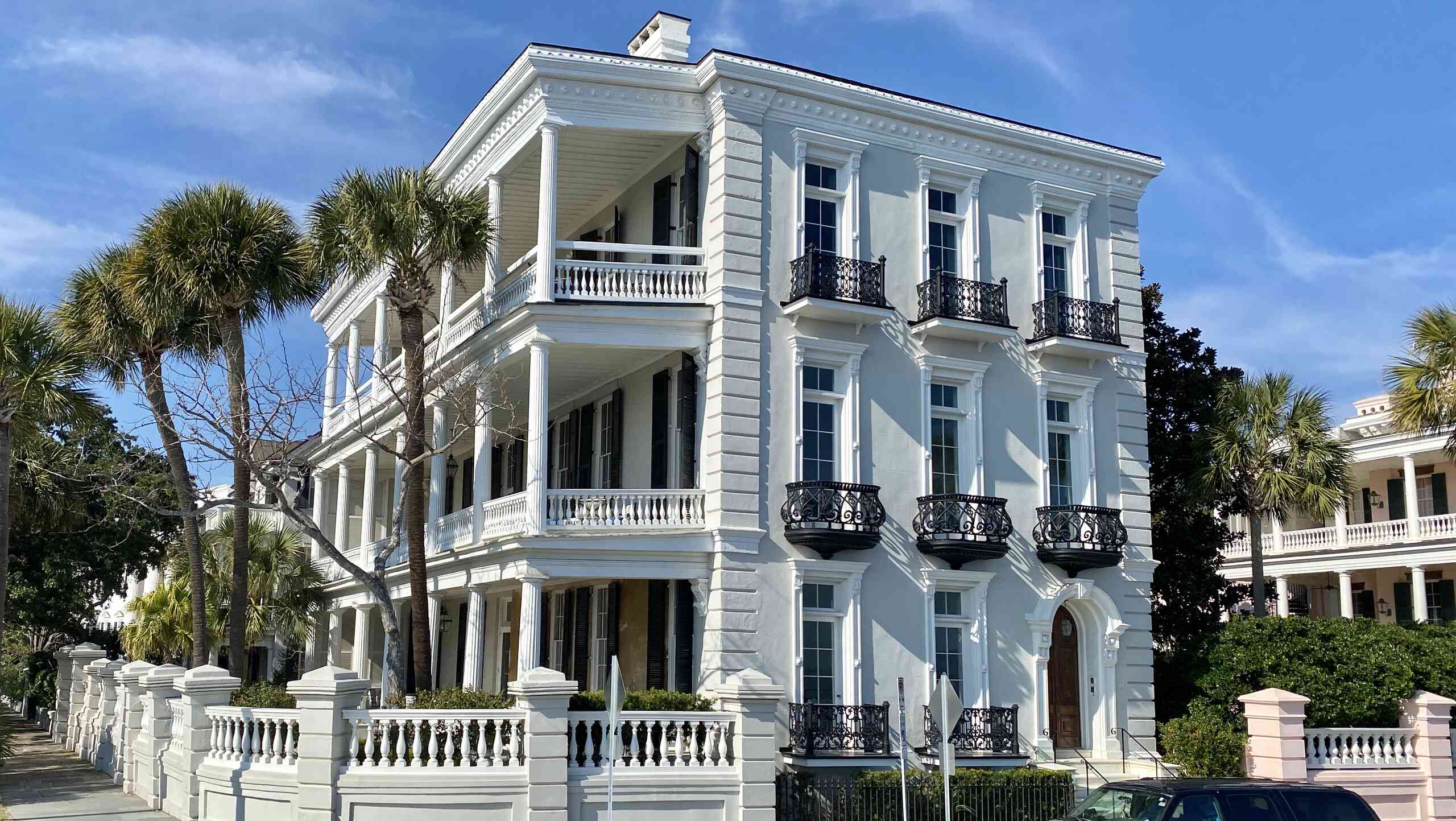Most of these homes were located on the Ashley River which flows into the Atlantic Ocean.