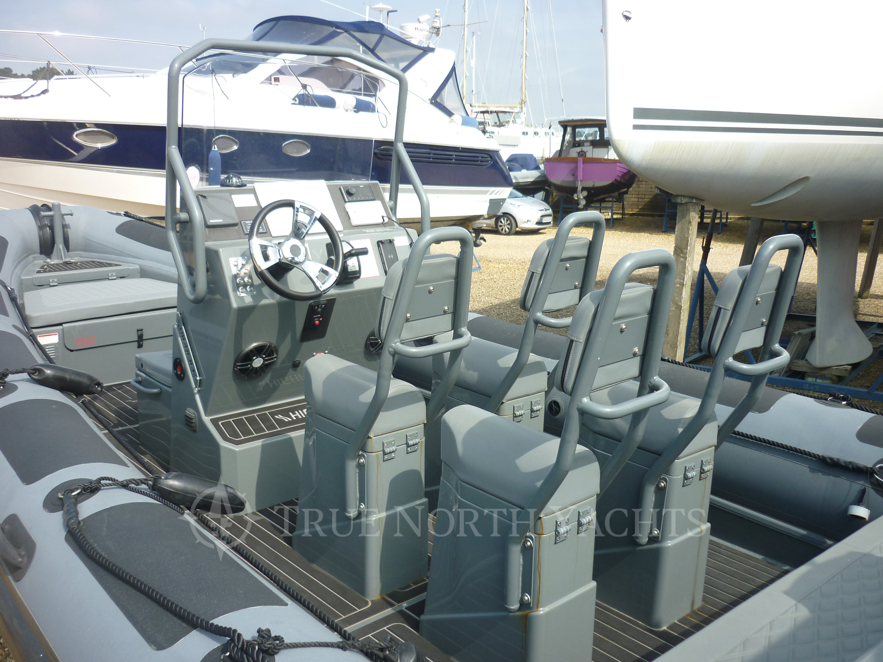 Console seats
