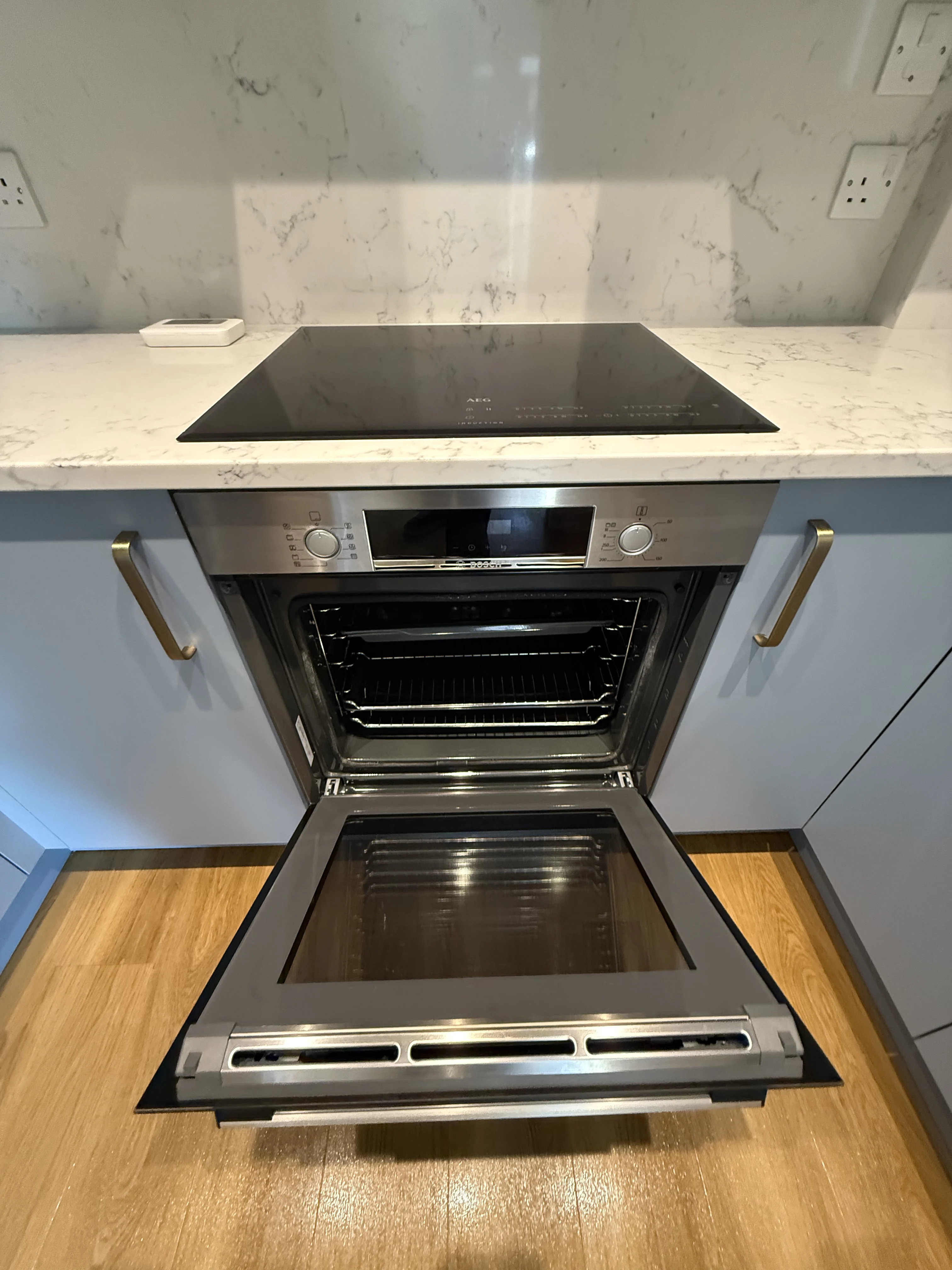 Spotless oven full