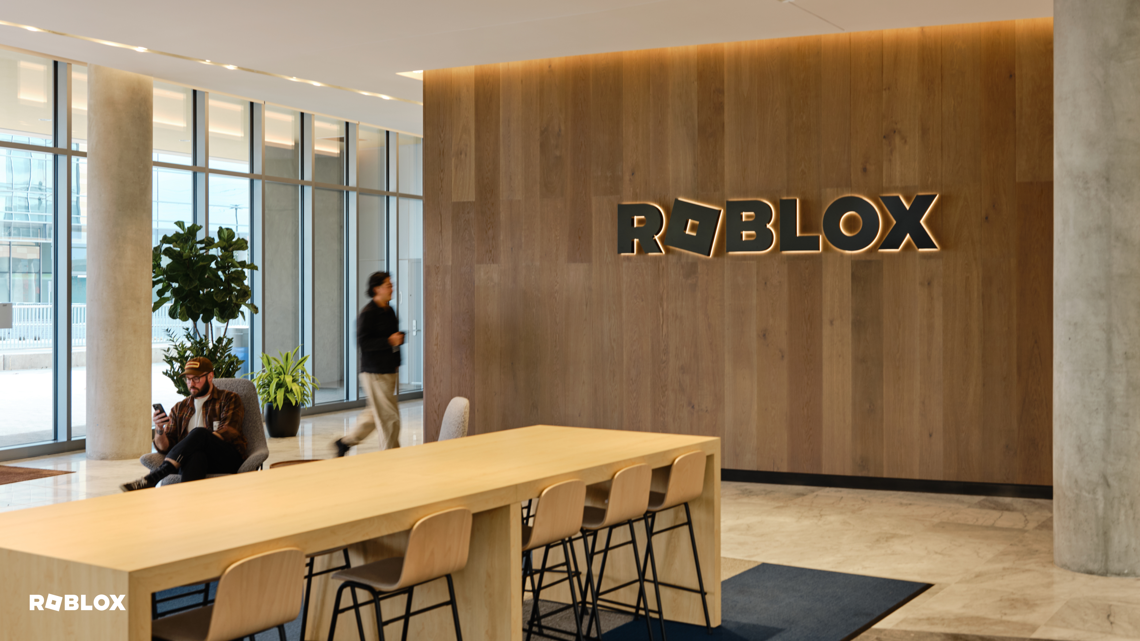 Mastering the Roblox Software Engineer Interview: Questions, Process, and Expert Tips for Preparation Blog Image