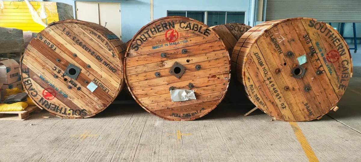 Vertex's Southern Cables