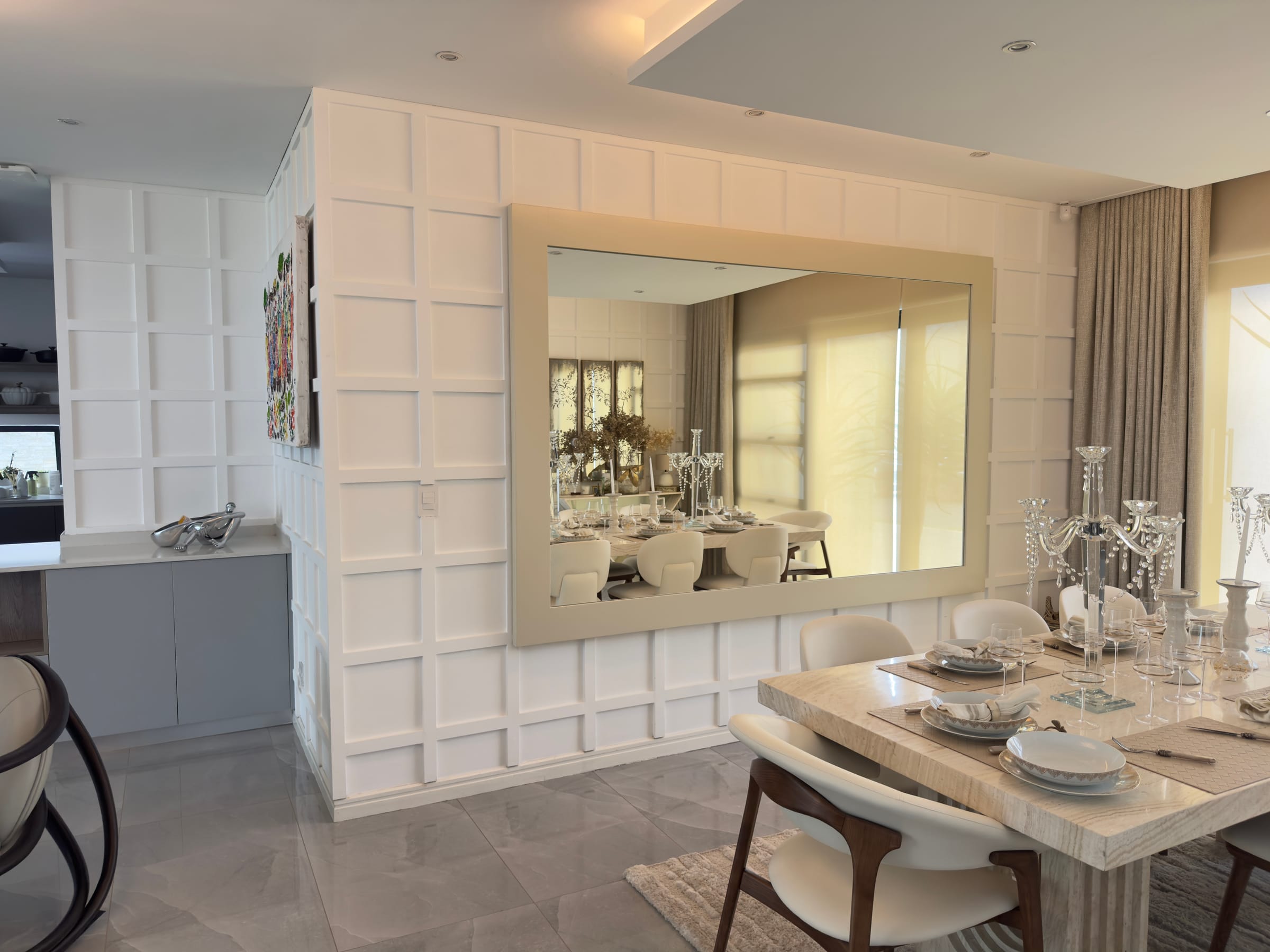 Grid panel wall with mirror, dining room